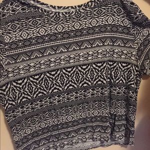 Tribal top